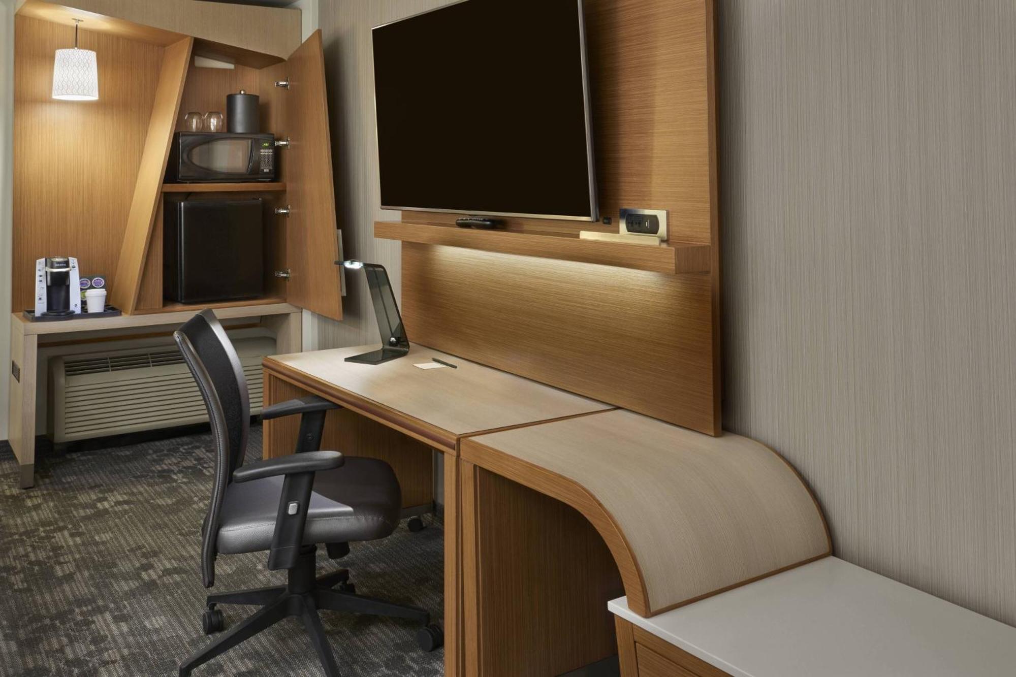 Courtyard By Marriott Oshawa Hotel Ngoại thất bức ảnh