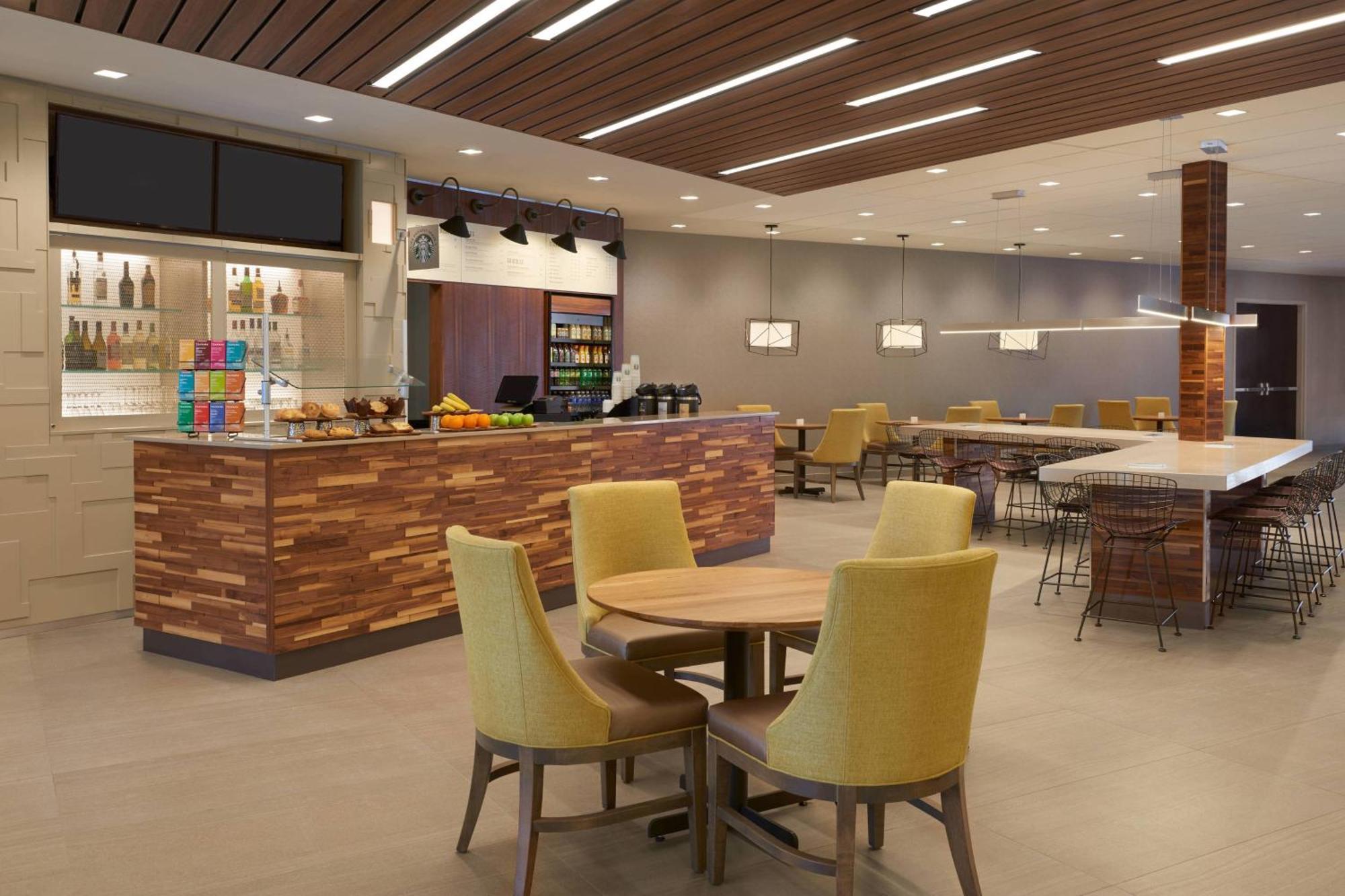 Courtyard By Marriott Oshawa Hotel Ngoại thất bức ảnh