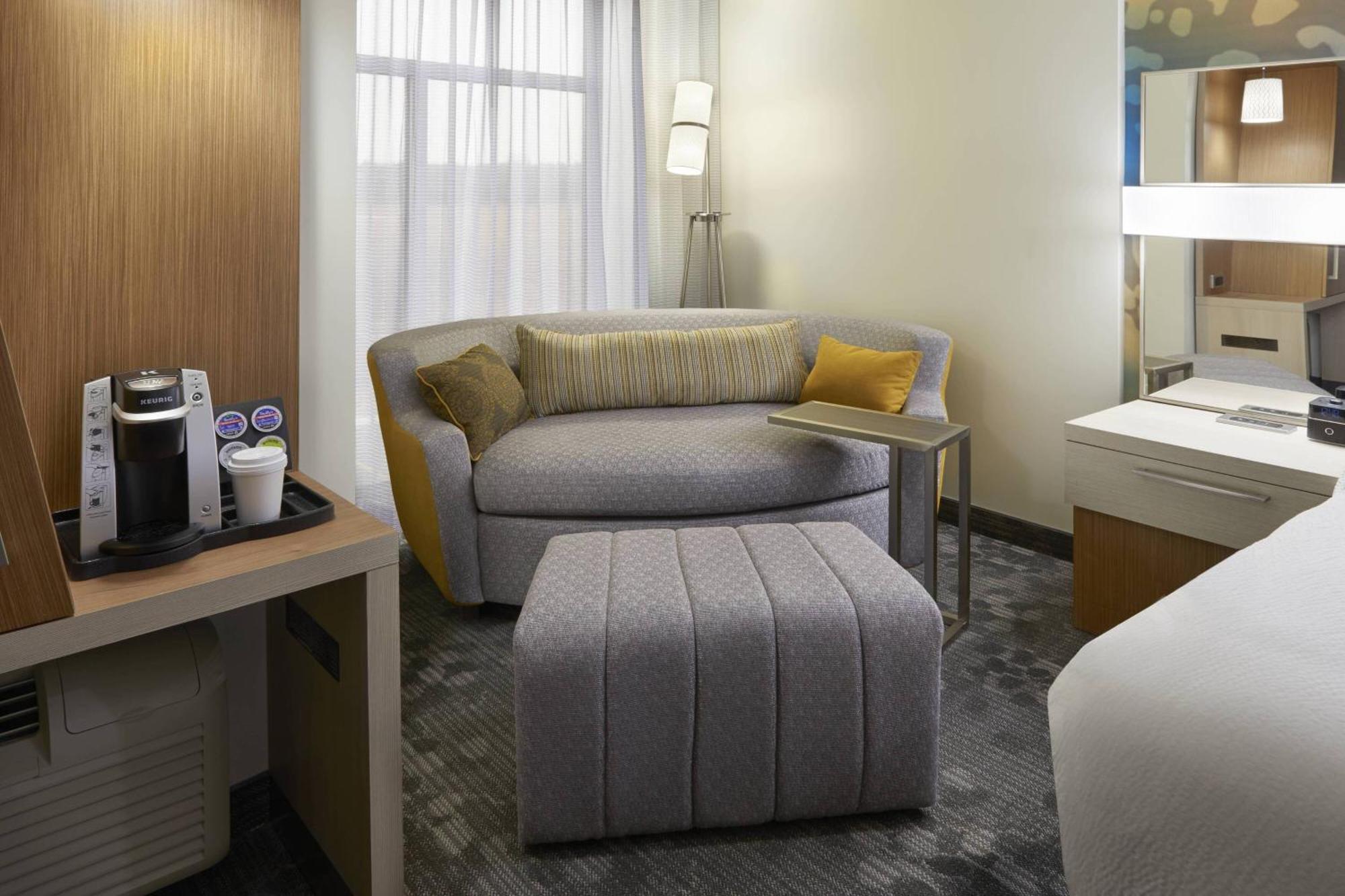 Courtyard By Marriott Oshawa Hotel Ngoại thất bức ảnh